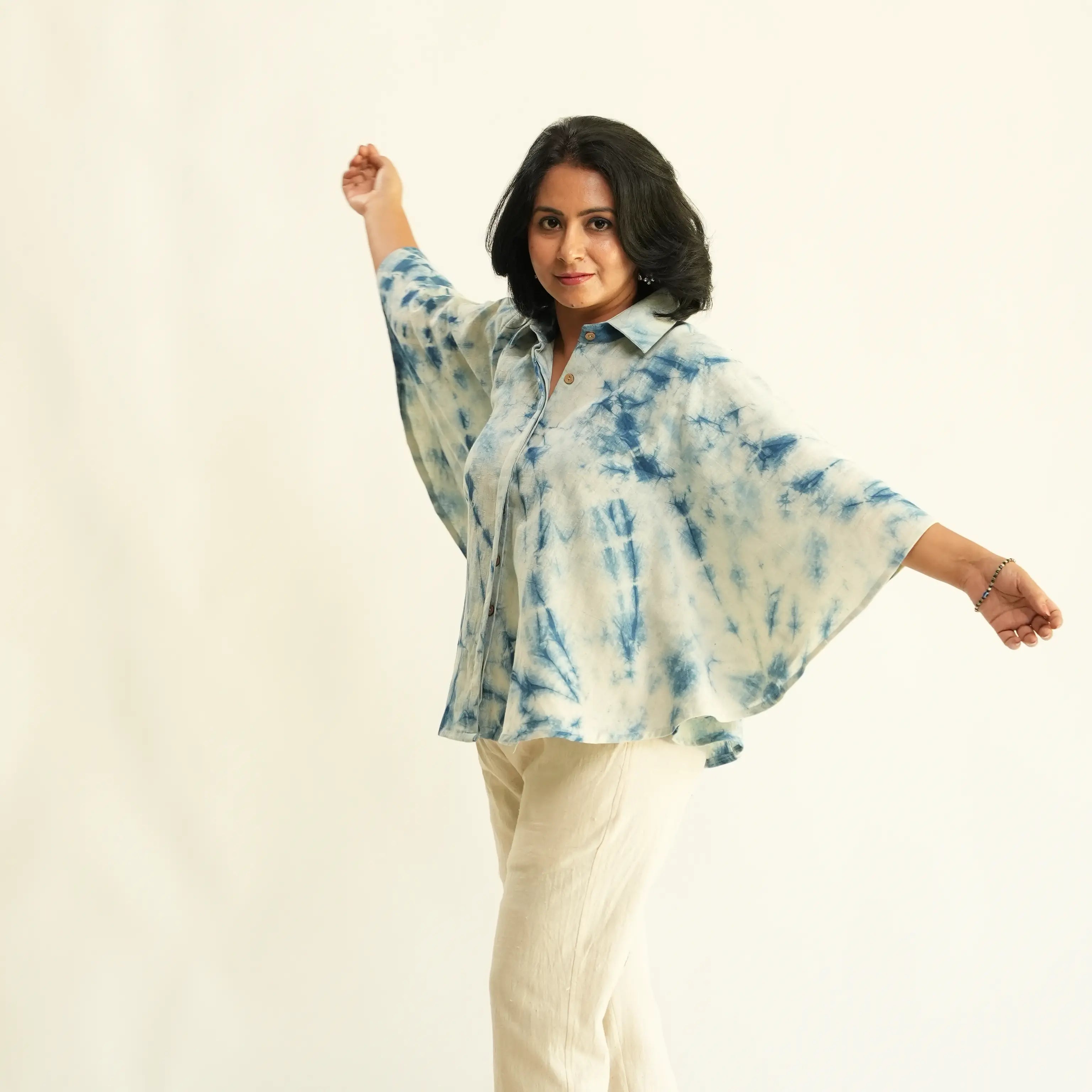 SHIBORI NATURAL DYED CIRCLE TOP WITH FRONT BUTTONS