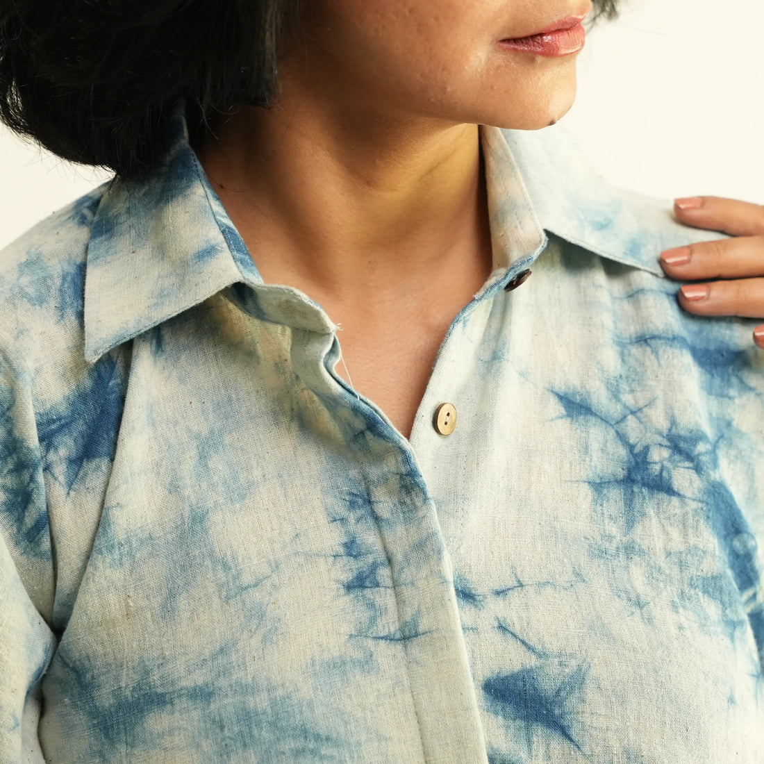 SHIBORI NATURAL DYED CIRCLE TOP WITH FRONT BUTTONS